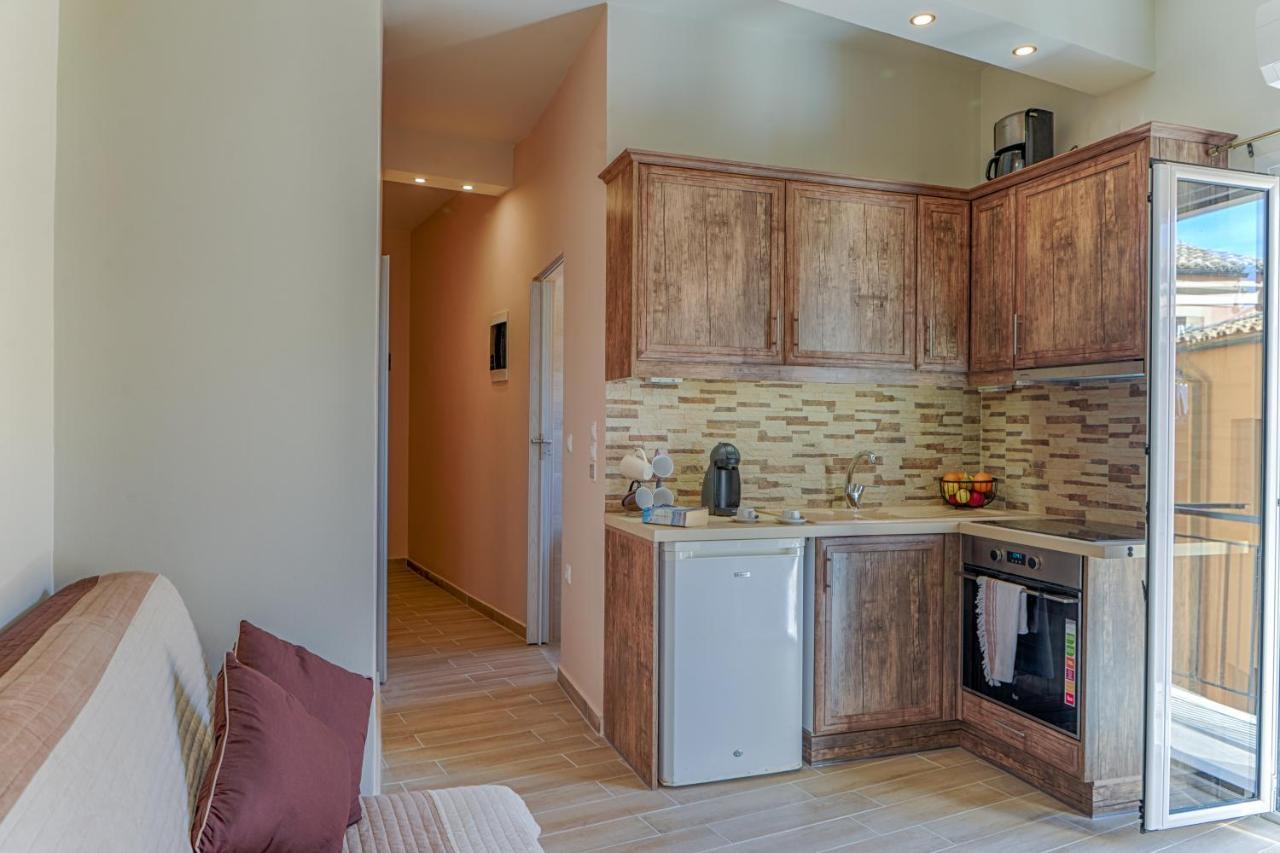 Renas Cosy Apartment コルフ島 エクステリア 写真