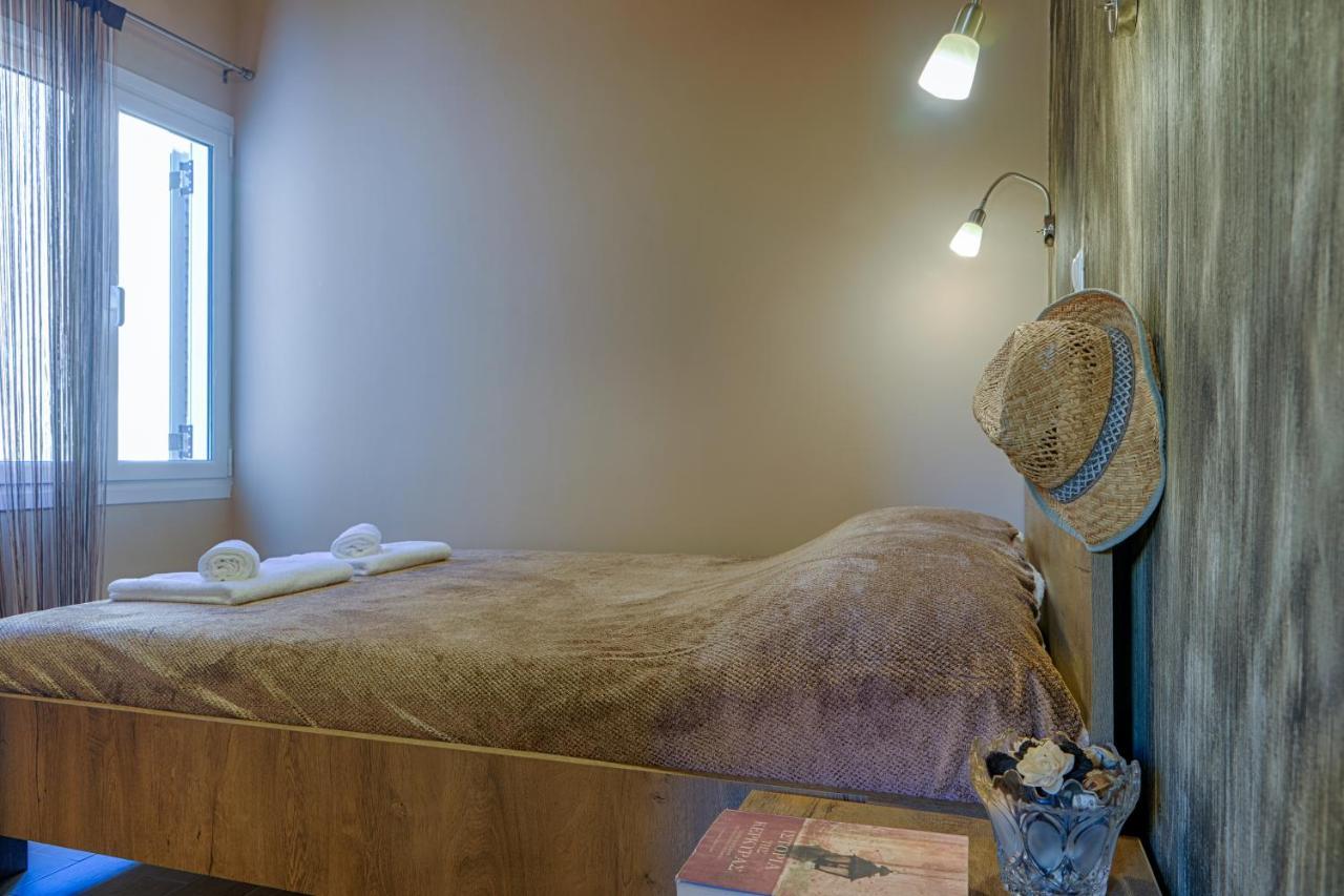 Renas Cosy Apartment コルフ島 エクステリア 写真